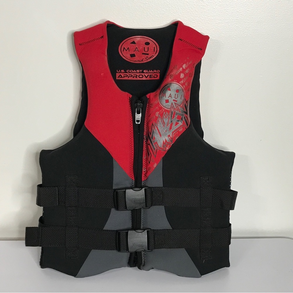 Maui & Sons Ski Wakeboard Red Black US Coast Guard Approved Small Microban Vest